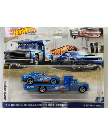 HOTWHEELS PREMIUM TEAM TRANSPORT DODGE CHALENGER DEMON 2018 + RETRO RIG  Č.30